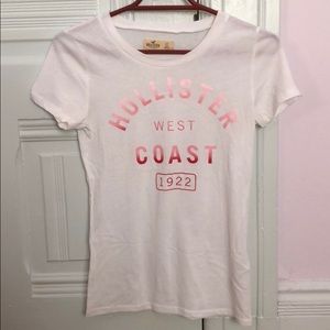 🌸 NWOT Super soft and comfy hollister shirt